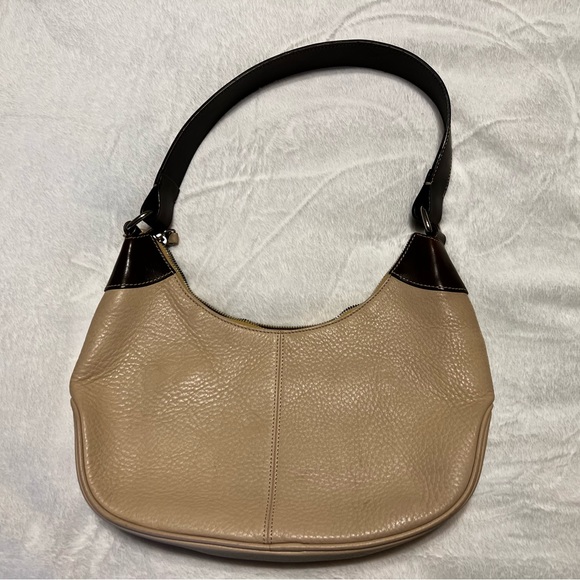 Dooney and Bourke - Picture 7 of 9